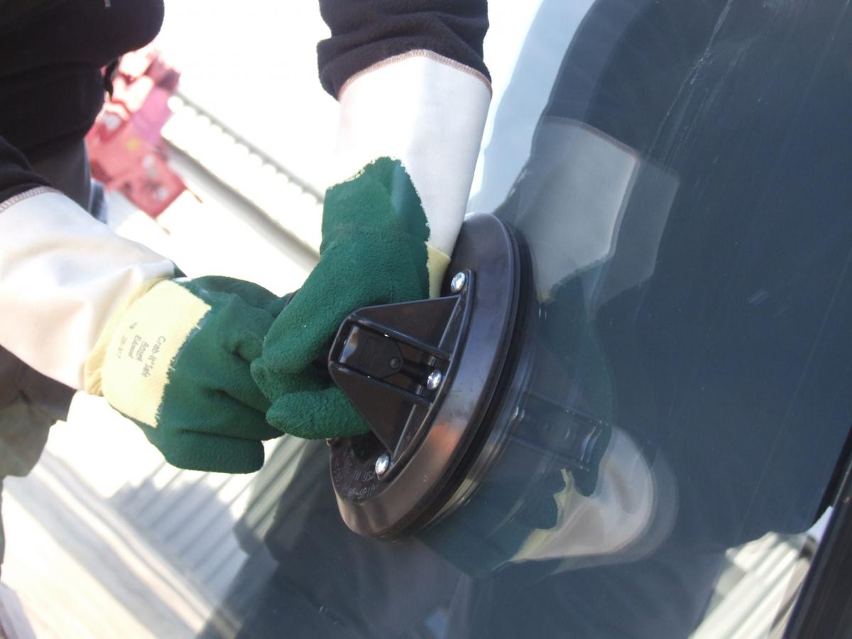 Most Effective Glass Suction Cups for Windows