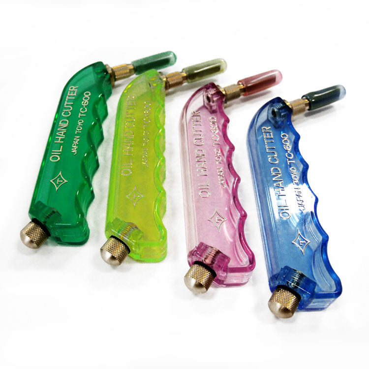 Toyo Pattern "Oil Fed" Glass Cutter - Pistol Grip - TC600P
